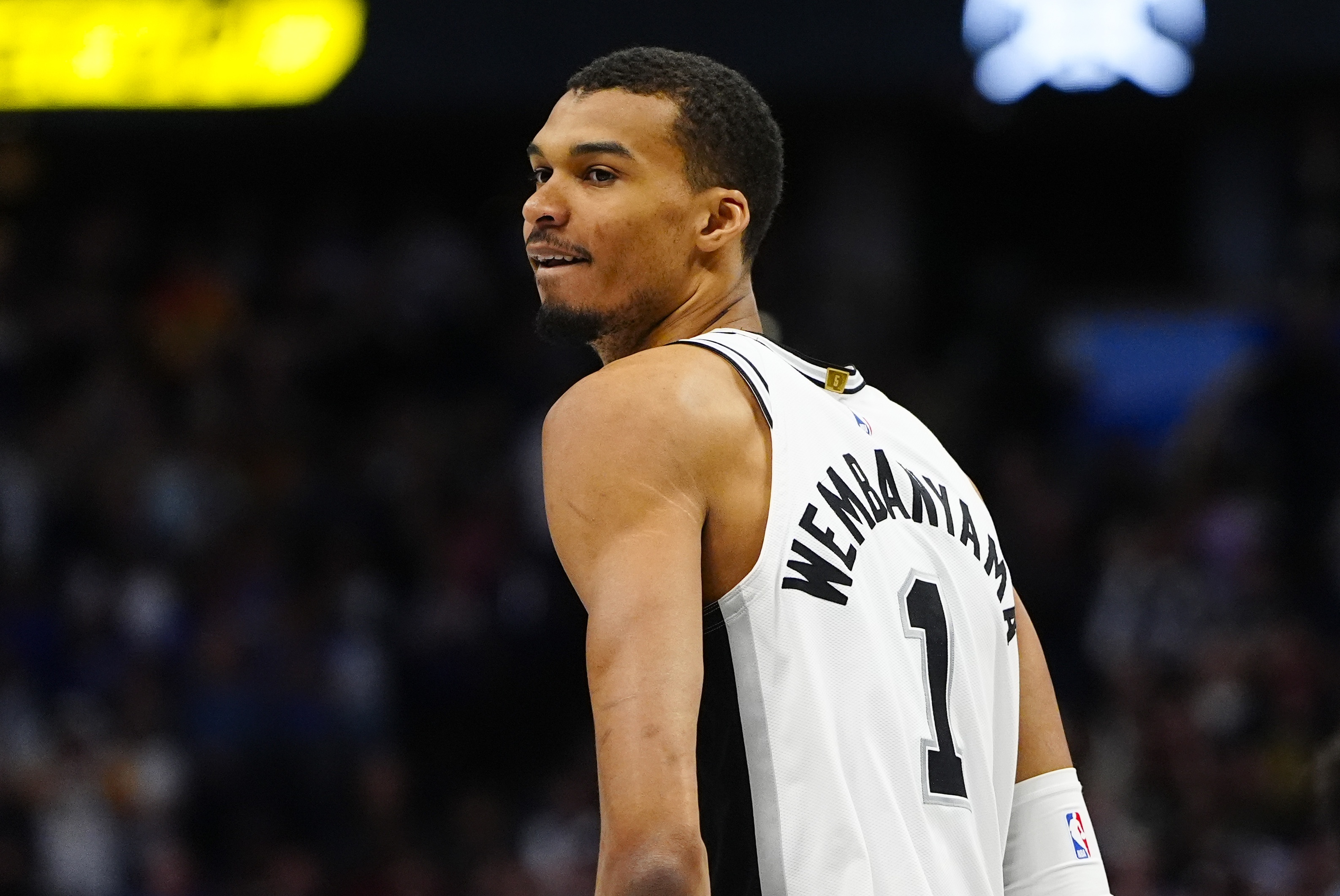 开云登录入口地址-麦克斯维尔:帕金斯说文班将成历史前4 那谁会被他挤掉呢