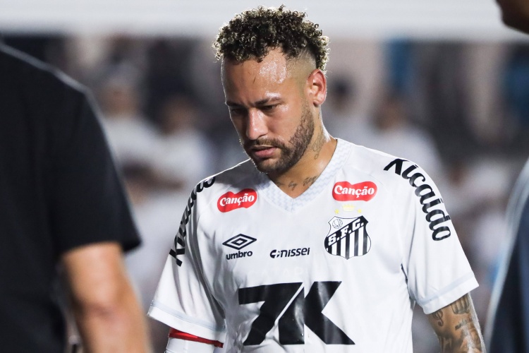 开云体育app-巴媒：桑托斯欠内马尔旗下公司9050万雷亚尔，将抵押球队青训中心